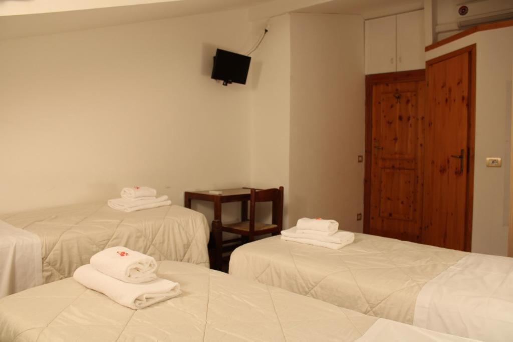 Hotel Al Verde Mandello del Lario Exterior foto